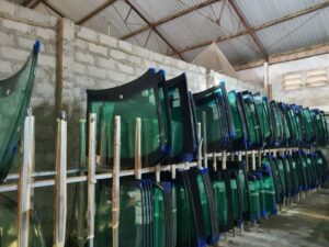 Dịch Vụ Thay Kính Ô Tô – Chính Hãng, Nhanh Chóng, Giá Tốt 3 Thay Kính ô Tô Hà Nội